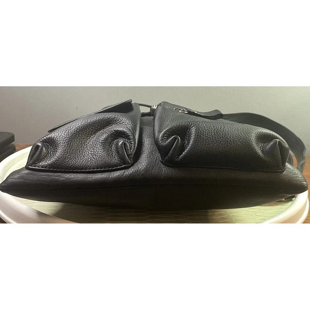 ili UNISEX Black leather Crossbody Messenger School Tablet Bag Purse 13x12x2